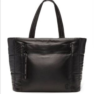 Vs sports travel tote/overnight bag